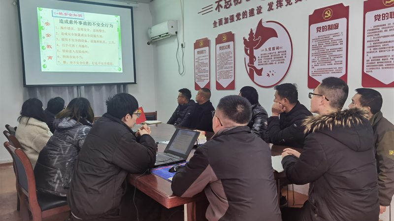 K12网课的价格主要由以下几部分构成：