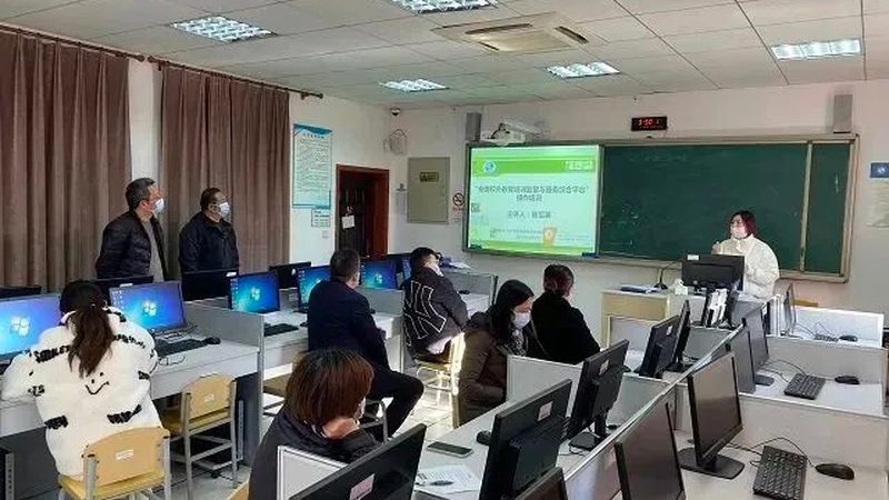 叉车证和挖掘机证报名机构推荐
